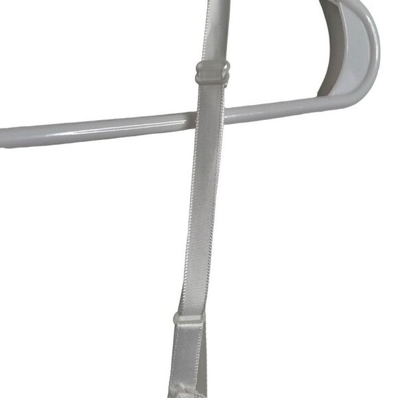 Vintage Vanity Fair Full Slip Womens 36 White Nylon Lace Adjustable Strap - Picture 3 of 6